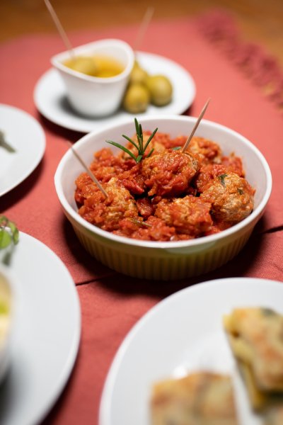 Alles over de Spaanse tapascultuur en tips voor een culinair tapasdiner bij je thuis